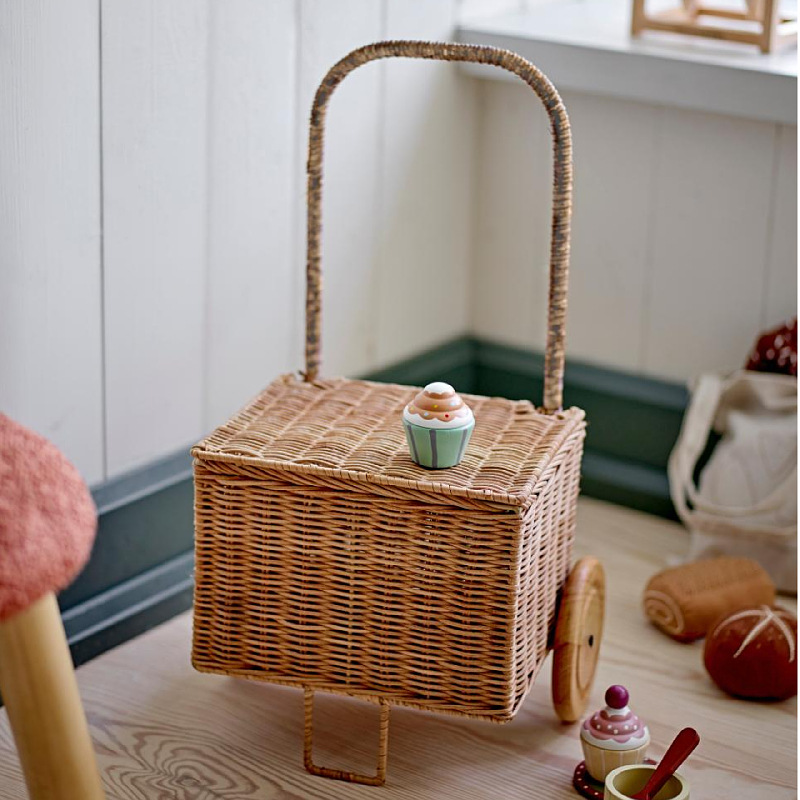 Rieten baby duwkarretje houten - Baby Food With Fiber recensie en prijs